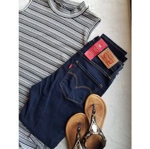 Levi's 721 High Rise Skinny Jeans - 2 Short - 26